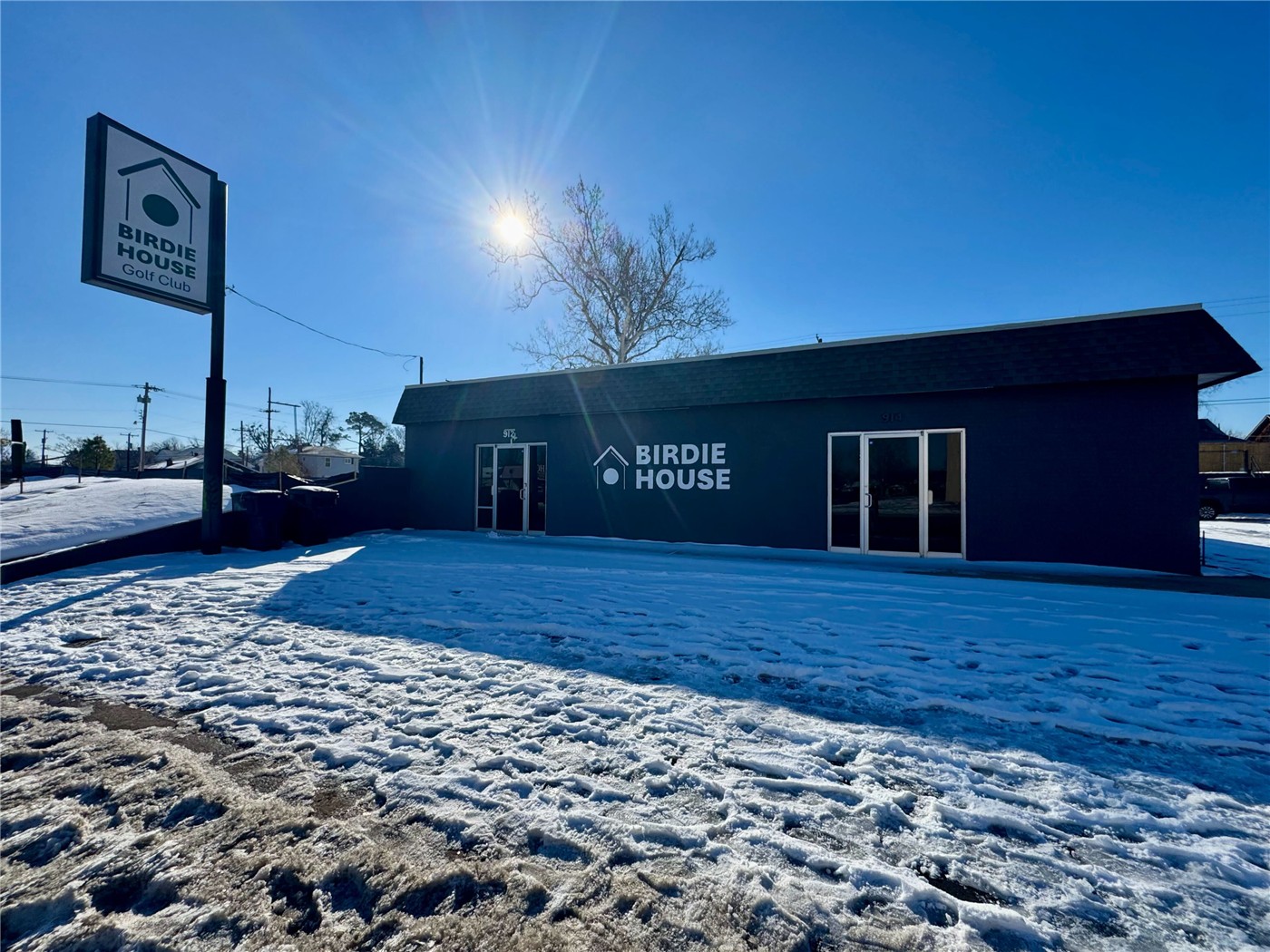 Birdie House Golf Club exterior